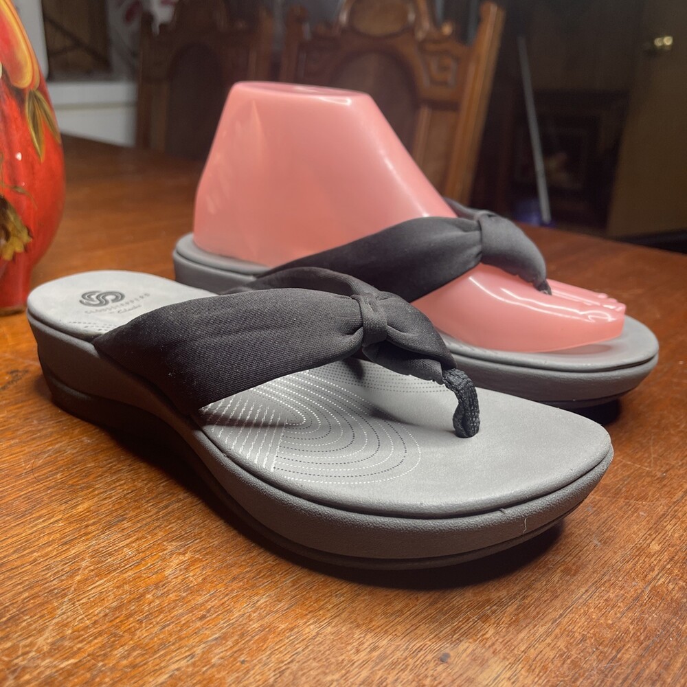 Clarks Cloudsteppers Sandals Womens 7M Arla Glison Thong Black Wedge WORN ONCE